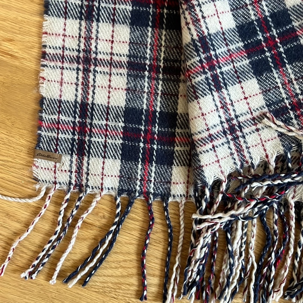 Eddie Bauer Plaid Scarf in Navy, Cream & Red